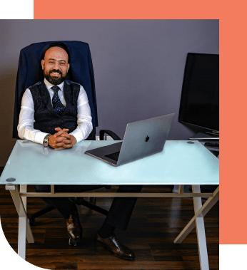 img-sec4-our-founder-movil